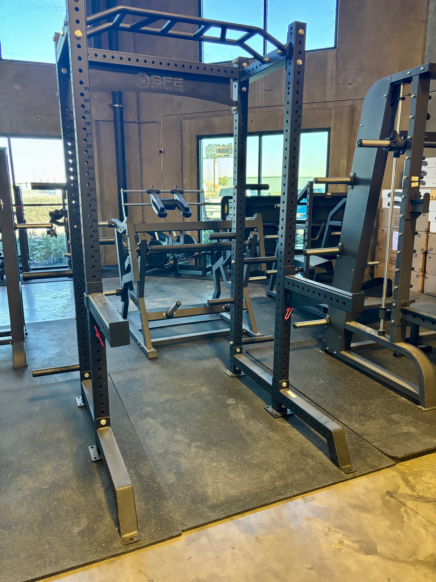 Commercial Squat Rack w/ Safety Bars, J-Hooks & Weight Storage (New)